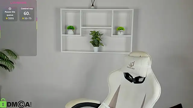 Snapshot of Allice_Cox chatting on 10.06.25 Allice Cox online show from 10.06.25