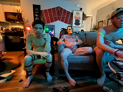 SalemStratton online show from 12.15.25