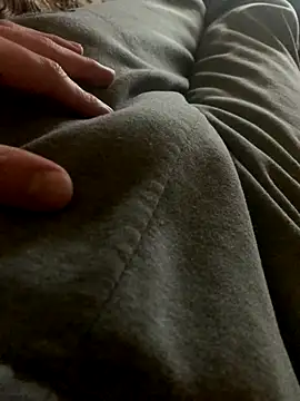 MuzzyFacing online show from 11.28.25