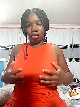 Snapshot of MissAssQueen chatting on 09.12.25 MissAssQueen online show from 09.12.25