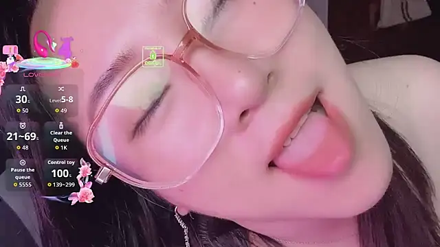 Liqinqin online show from 09.09.25