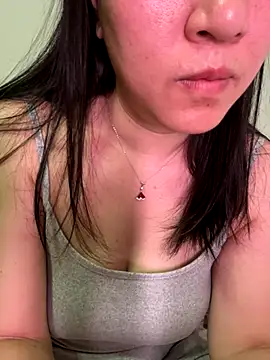 Liqinqin online show from 10.08.25