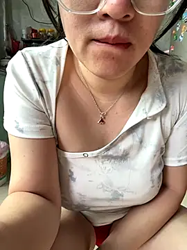 Liqinqin online show from 10.15.25