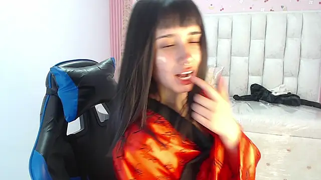 Snapshot of allyssa_bellini_s chatting on 09.21.25 allyssa bellini s online show from 09.21.25