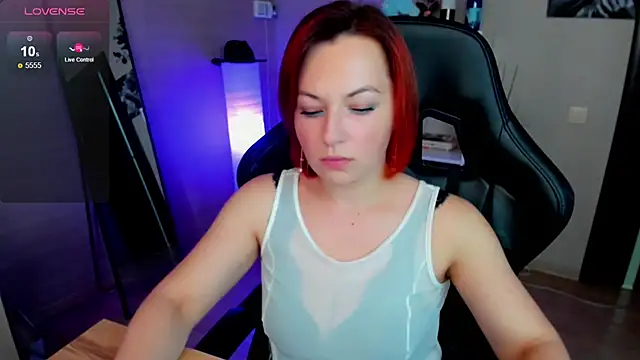 Serena Woods online show from 09.11.25