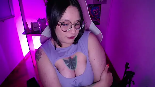 Snapshot of _Jaade_p_ chatting on 11.04.25  Jaade p  online show from 11.04.25