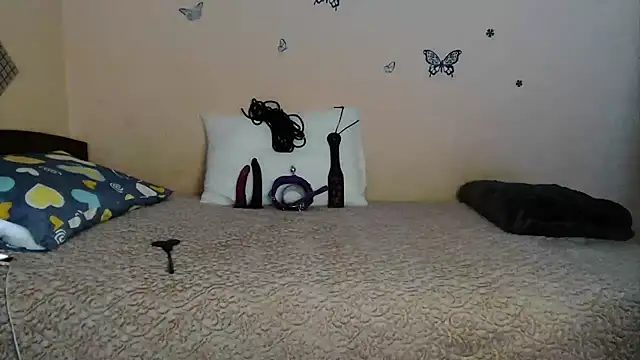 Snapshot of Danna-Sofia chatting on 09.23.25 Danna-Sofia online show from 09.23.25