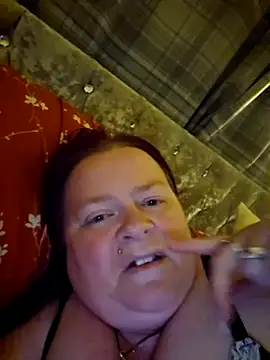 Snapshot of Stripmummydaddy19 chatting on 09.20.25 Stripmummydaddy19 online show from 09.20.25