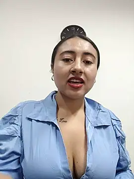 Snapshot of AMATISTA__16 chatting on 10.02.25 AMATISTA  16 online show from 10.02.25