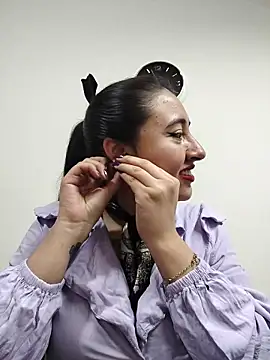 Snapshot of AMATISTA__16 chatting on 10.20.25 AMATISTA  16 online show from 10.20.25