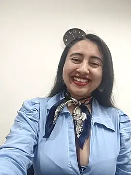 Snapshot of AMATISTA__16 chatting on 10.21.25 AMATISTA  16 online show from 10.21.25