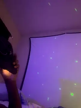 Snapshot of Triggerhappycj100 chatting on 10.17.25 Triggerhappycj100 online show from 10.17.25