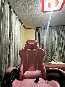 laure torres online show from 10.12.25