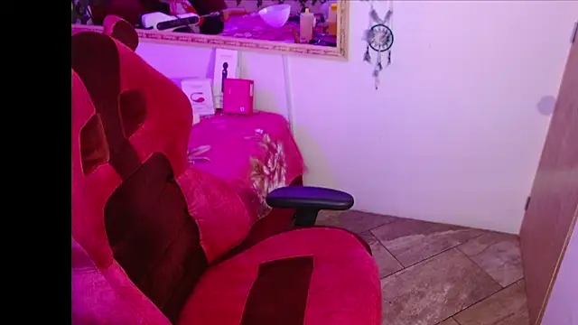 IVET CUTE1 online show from 07.05.26