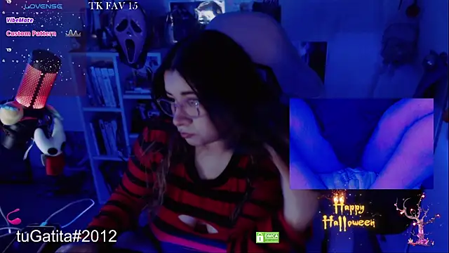 Snapshot of Pink_girl0n chatting on 11.02.25 Pink girl0n online show from 11.02.25