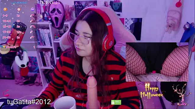 Snapshot of Pink_girl0n chatting on 11.02.25 Pink girl0n online show from 11.02.25