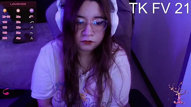 Snapshot of Pink_girl0n chatting on 01.13.26 Pink girl0n online show from 01.13.26