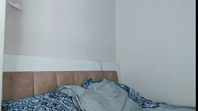 Snapshot of Pizda-Drozda chatting on 09.24.25 Pizda-Drozda online show from 09.24.25