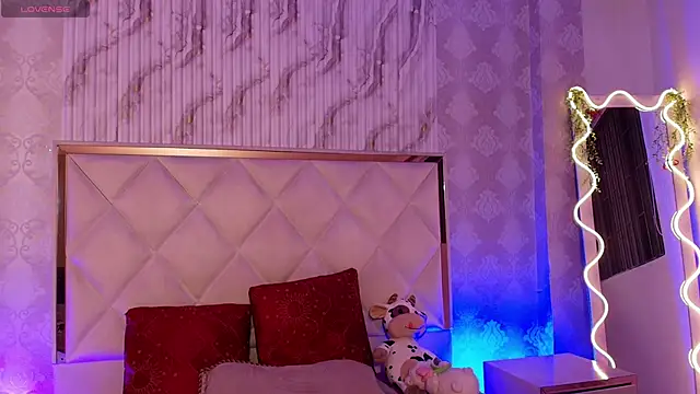 Naomy tay1 online show from 02.01.26