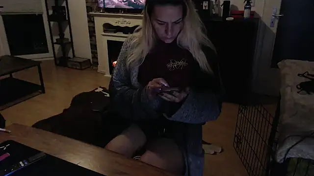 Snapshot of Sidney_Rockz chatting on 10.04.25 Sidney Rockz online show from 10.04.25