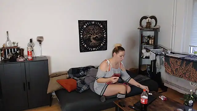 Snapshot of Sidney_Rockz chatting on 10.29.25 Sidney Rockz online show from 10.29.25