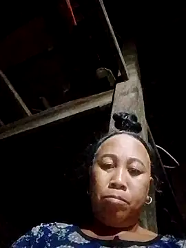 Snapshot of Mamapm20 chatting on 10.04.25 Mamapm20 online show from 10.04.25