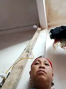 Snapshot of Mamapm20 chatting on 10.11.25 Mamapm20 online show from 10.11.25