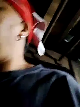 Snapshot of Mamapm20 chatting on 10.14.25 Mamapm20 online show from 10.14.25