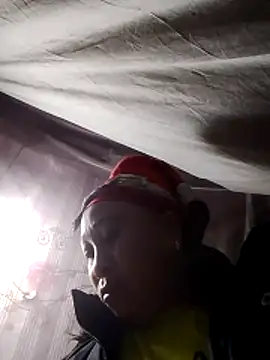 Snapshot of Mamapm20 chatting on 11.30.25 Mamapm20 online show from 11.30.25