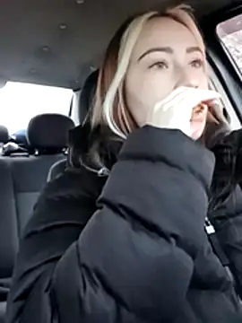 Reina Cummings online show from 11.20.25