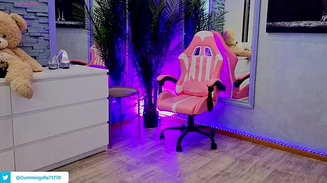 Reina Cummings online show from 02.21.26