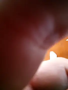 Snapshot of starvingo2002 chatting on 09.17.25 starvingo2002 online show from 09.17.25