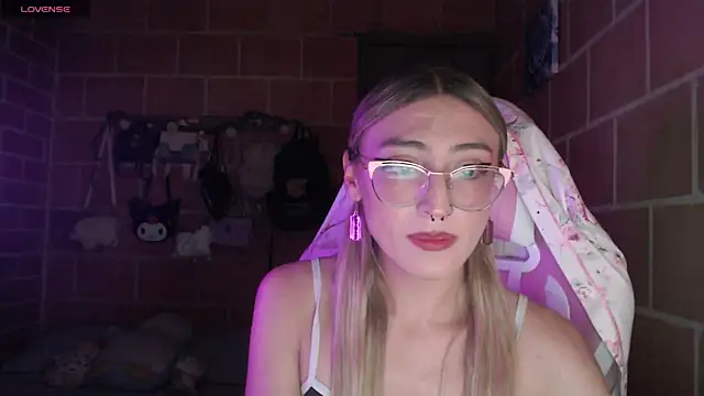 Andrea camilaaa online show from 05.29.26