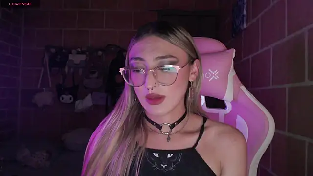 Andrea camilaaa online show from 06.11.26