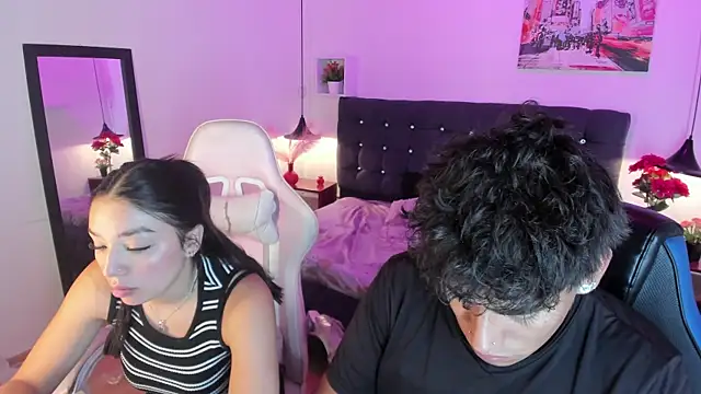 Snapshot of Yiing_and_yang chatting on 09.30.25 Yiing and yang online show from 09.30.25