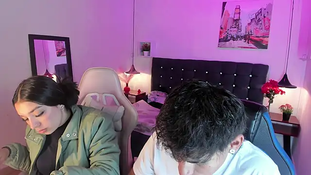 Snapshot of Yiing_and_yang chatting on 10.09.25 Yiing and yang online show from 10.09.25