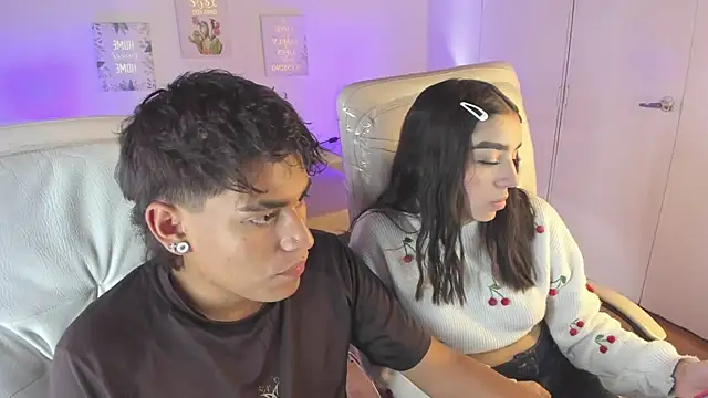 Snapshot of Yiing_and_yang chatting on 10.14.25 Yiing and yang online show from 10.14.25