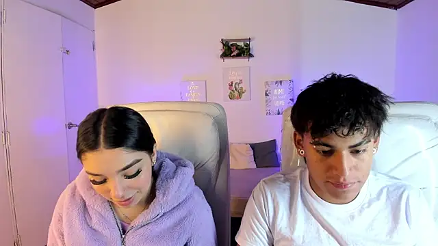 Snapshot of Yiing_and_yang chatting on 10.15.25 Yiing and yang online show from 10.15.25