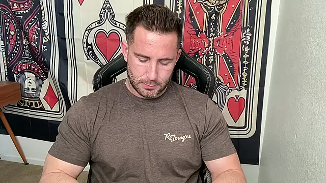 brettmycles28 online show from 12.14.25