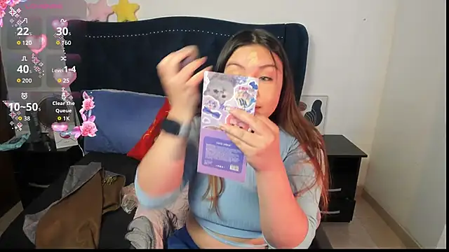 Snapshot of LucyPetit chatting on 09.18.25 LucyPetit online show from 09.18.25