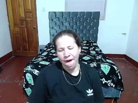 Valentina charlys online show from 10.27.25