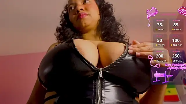 Snapshot of CandelaCool_ chatting on 07.04.26 CandelaCool online show from 07.04.26