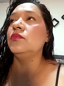 Snapshot of Laurasofia01 chatting on 10.03.25 Laurasofia01 online show from 10.03.25