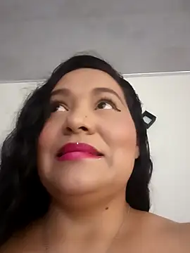 Snapshot of Laurasofia01 chatting on 10.09.25 Laurasofia01 online show from 10.09.25