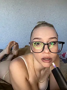 JennaOluretn online show from 10.30.25