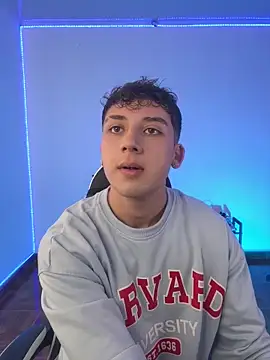 Snapshot of Casper___kyy chatting on 09.18.25 Casper kyy online show from 09.18.25