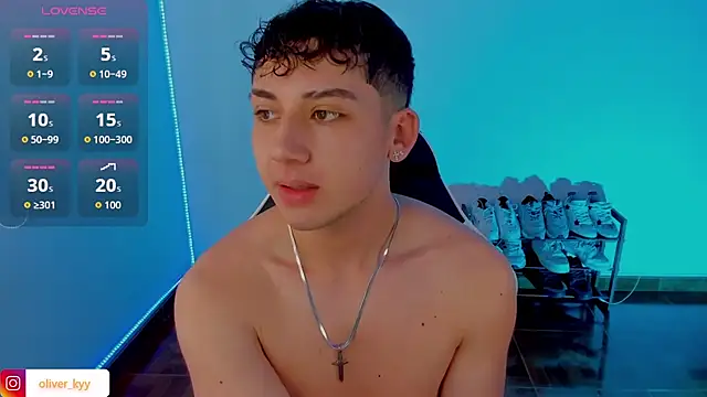 Snapshot of Casper___kyy chatting on 09.24.25 Casper kyy online show from 09.24.25