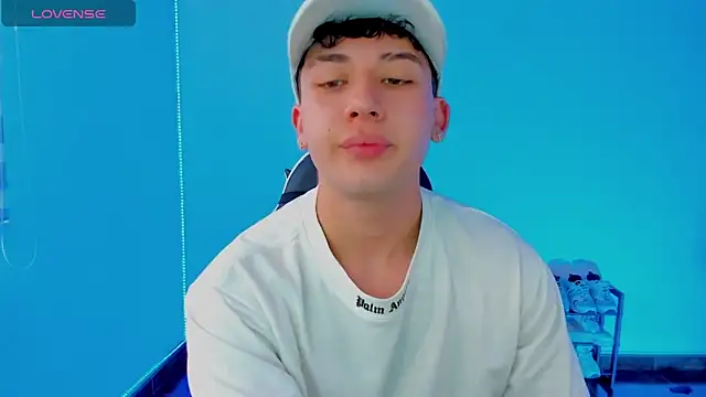 Snapshot of Casper___kyy chatting on 09.30.25 Casper kyy online show from 09.30.25