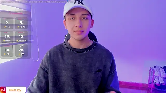 Snapshot of Casper___kyy chatting on 10.29.25 Casper kyy online show from 10.29.25