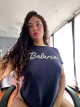 lana rousse01 online show from 10.28.25